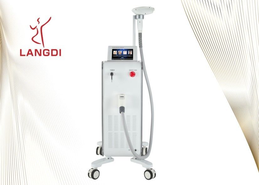 120 J / cm2 Ipl Rf อุปกรณ์กำจัดขนเต็มร่างกาย E แสงสว่าง Beauty เครื่องจักร